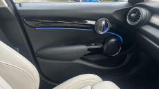 MINI Hatchback 1.5 Cooper Exclusive 5dr Auto Petrol Hatchback